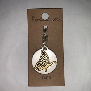 Amanda Blu Heartfelt Emotions Clip-on medallion